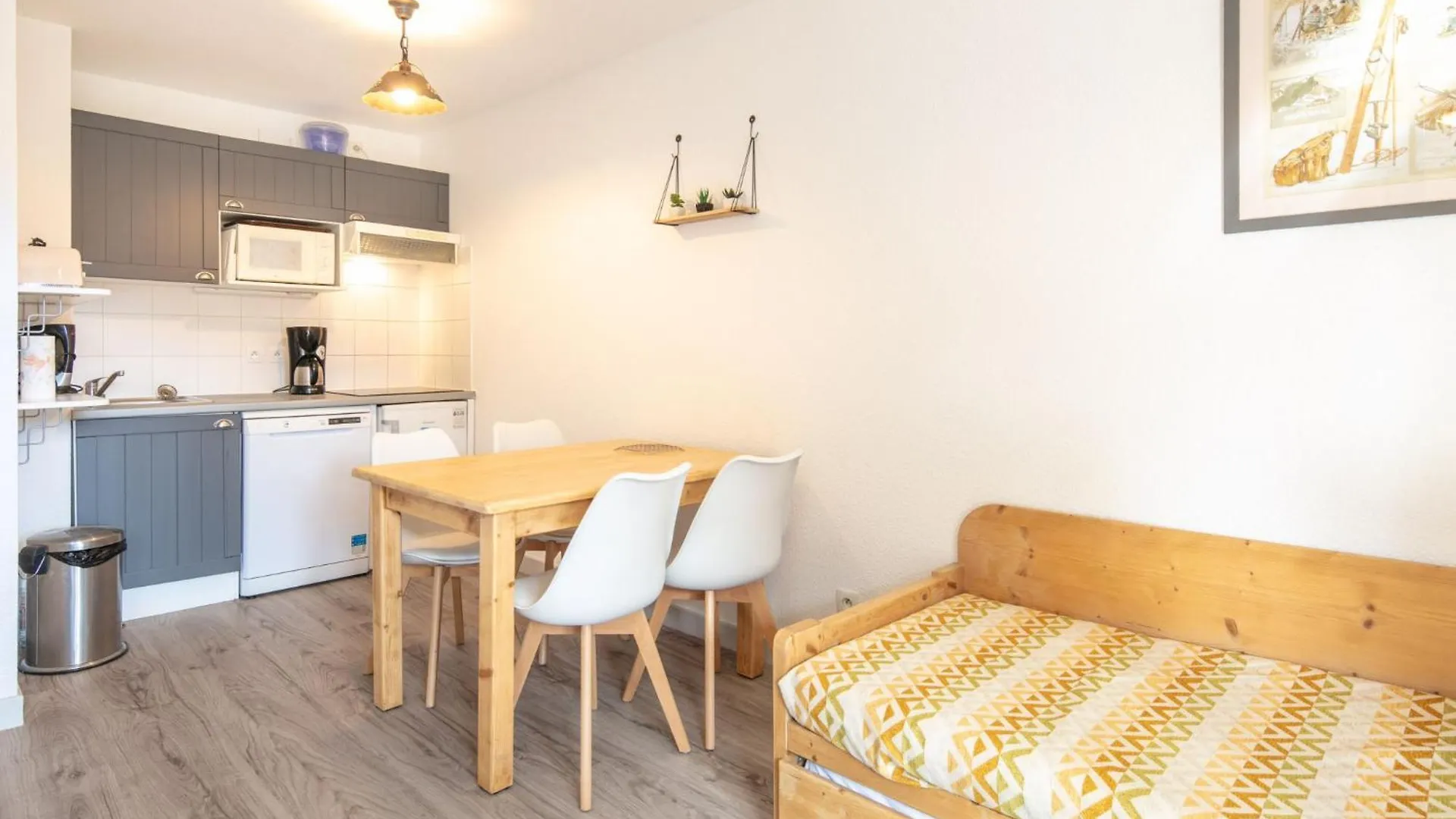 Apartment Studio Les Tetras By Interhome Saint-Sorlin-d'Arves